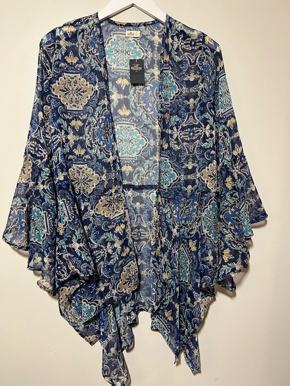 Hollister Bell Sleeve Kimono S NWT